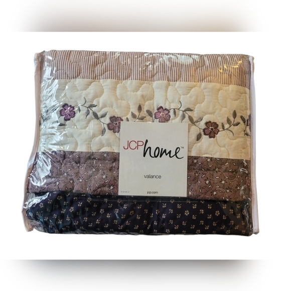 New JCP home valance - Picture 2 of 6